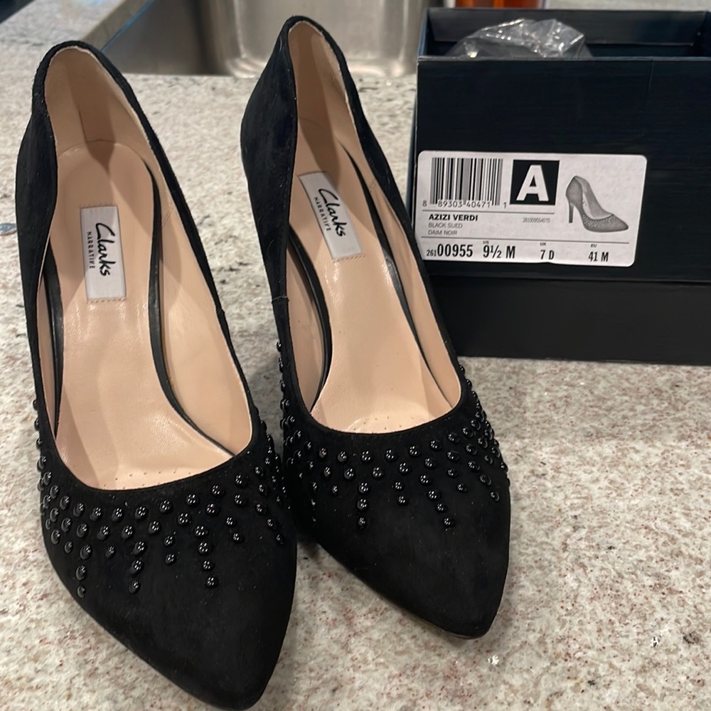 New with box black Clarks size 9.5